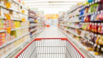 el derrumbe del consumo: caida fuerte en mayoristas y senales de alerta en supermercados el derrumbe del consumo: caida fuerte en mayoristas y senales de alerta en supermercados