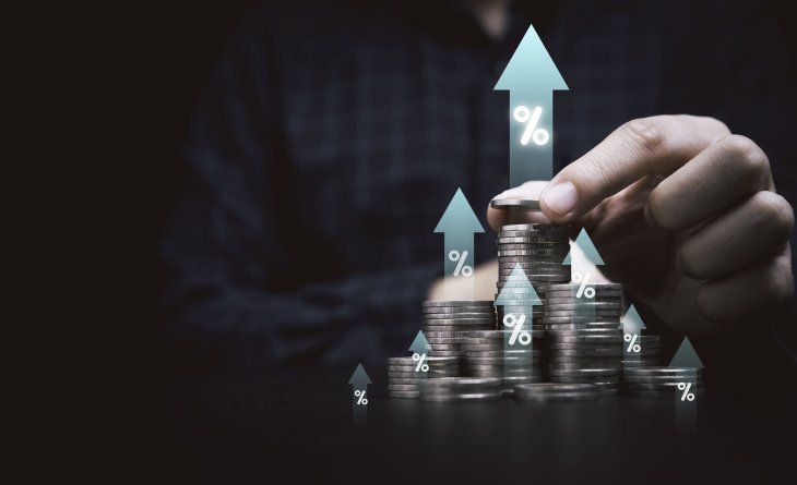 Elaumento en la tasa de interés pasiva en la plaza local es reflejo del aumentoen la tasa de interés internacional.