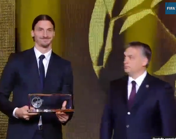 La chilena de Ibrahimovic fue elegida el mejor gol de año