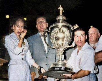 Piden restituir la Copa Eva Perón: River podría tener más estrellas que Boca