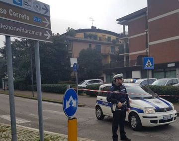 Se entregó el mafioso que tenía 4 rehenes en una oficina de correos en Italia