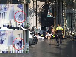 video: graban el momento del ataque de la camioneta en barcelona video: graban el momento del ataque de la camioneta en barcelona