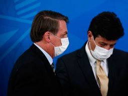 El ministro de Salud de Brasil anunció que dejará su cargo por diferencias con Bolsonaro