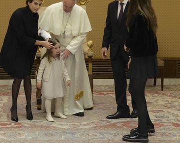 Macri y su familia con el papa Francisco en el Vaticano.