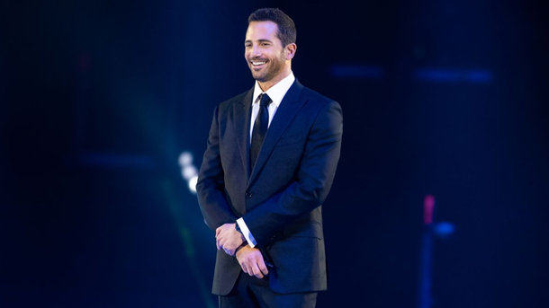 A los 15 años fundó su empresa de uniformes en Guadalajara y hoy lidera un multimillonario negocio en todo México.