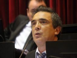 ¿llegan? la ley que obliga al pago del aguinaldo antes del 18 no se promulgo ¿llegan? la ley que obliga al pago del aguinaldo antes del 18 no se promulgo