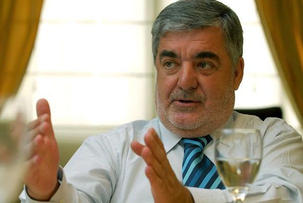Das neves