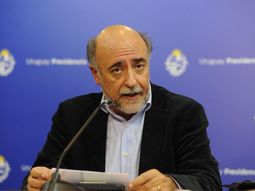 Pablo Mieres, ministro de Trabajo y Seguridad Social de Uruguay. Pablo Mieres, ministro de Trabajo y Seguridad Social de Uruguay.