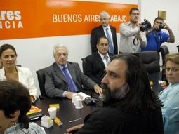 Se retrasa cuatro horas la reunión con los docentes