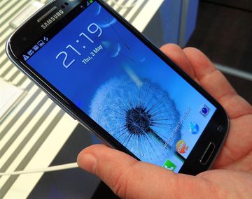 Un Galaxy S3 explota y provoca quemaduras graves a una joven