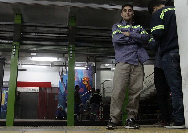 Gremialistas interrumpieron por cuatro horas el servicio en la línea B