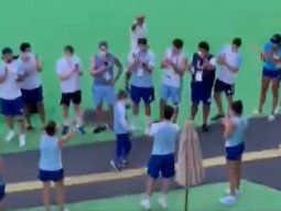Emocionante: así fue el recibimiento de la delegación argentina a Paula Pareto en la Villa Olímpica