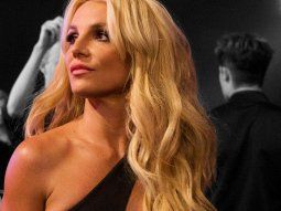 Britney Spears encendió Instagram con una microbikini animal print.