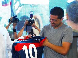 la llegada de riquelme a tigre es toda una especulacion la llegada de riquelme a tigre es toda una especulacion