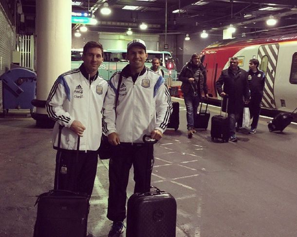 La Selección argentina, camino a Manchester para jugar con Portugal