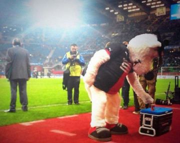 Bielsa casi se vuelve a quemar con café