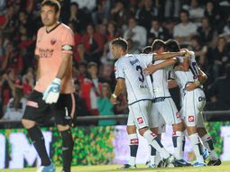 quilmes goleo a colon y consigue algo de oxigeno quilmes goleo a colon y consigue algo de oxigeno