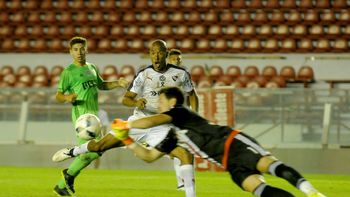 Vera y toda su capacidad goleadora le bastaron a Independiente Vera y toda su capacidad goleadora le bastaron a Independiente