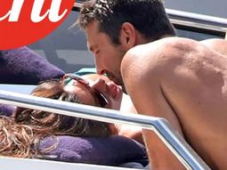 Gianluigi Buffon y Ilaria DAmico, a los besos