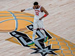Finales de la NBA: New York Knicks dio el golpe en San Antonio y se quedó con el primer juego Finales de la NBA: New York Knicks dio el golpe en San Antonio y se quedó con el primer juego
