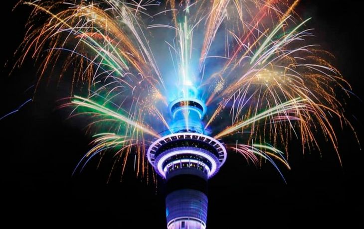 Un Año Nuevo especial: así recibieron el 2021 los primeros países en plena pandemia 