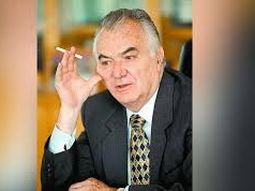 Muere en el 2012, Miguel de la Madrid, presidente de México entre 1982 y 1988. Muere en el 2012, Miguel de la Madrid, presidente de México entre 1982 y 1988.