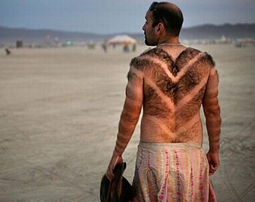 Hombres que hacen arte con su abundante vello corporal