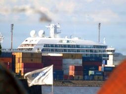 Impiden la partida de un crucero británico a las islas Malvinas