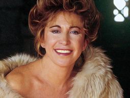 Frivolidad menemista, lujos y Riachuelo: quién fue María Julia Alsogaray