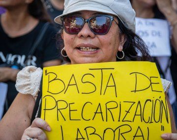 Ajuste y desigualdad: las mujeres pierden ingresos y derechos bajo la gestión de Javier Milei