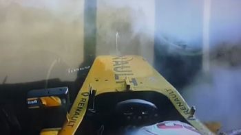 video: mira el choque en la curva mas temida de la f1 video: mira el choque en la curva mas temida de la f1