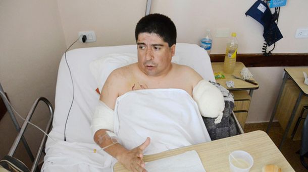 La defensa a su perro que le arrancó un brazo: Me quisieron robar y me salvó