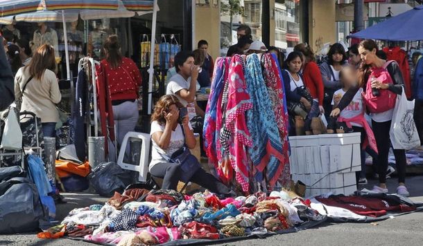 En avenida Avellaneda al 2900 se relevaron los 240 puestos