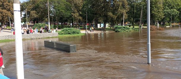 OSE exonerará del pago de agua potable y saneamiento a las familias afectadas por las inundaciones en Uruguay.