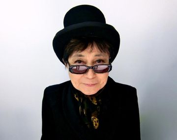 Yoko Ono reveló que fue amante de Hillary Clinton
