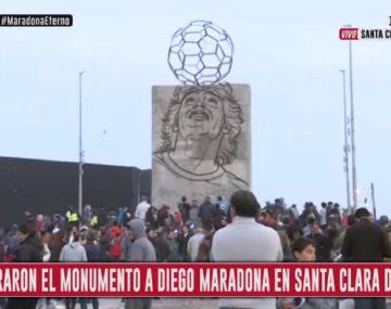 Inauguraron el monumento a Diego Maradona en Santa Clara