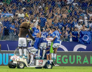 Cruzeiro volvió a la primera de Brasil luego de tres años
