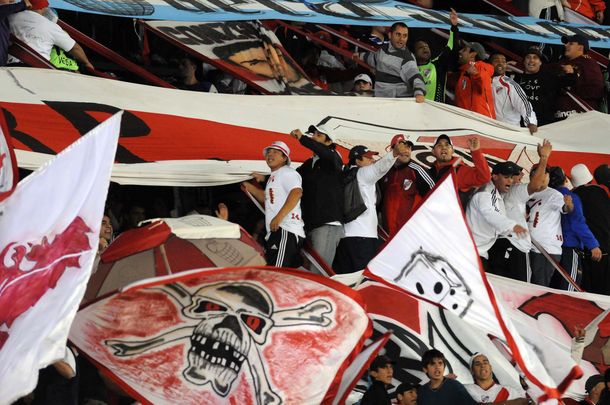 River jugará sin sus hinchas frente a Lanús en la fecha 18