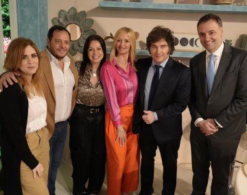 La mesa chica: Javier Milei presentó a su círculo íntimo en el programa de su novia