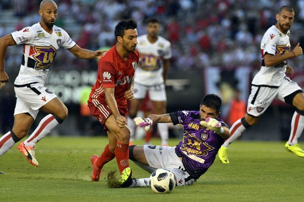 River enfrenta a Chacarita