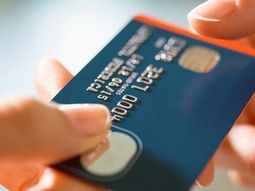 En abril creció el uso de tarjetas de crédito en pesos