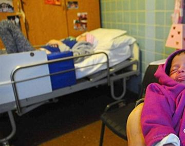 Una joven que se encuentra en estado vegetativo dio a luz a una beba