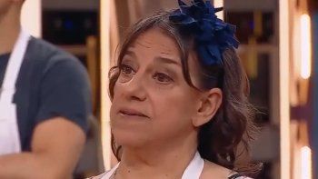 la noche dificil que paso julia calvo en masterchef: el jurado la critico y ella se quebro la noche dificil que paso julia calvo en masterchef: el jurado la critico y ella se quebro
