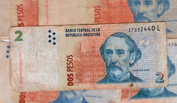 Los bancos aceptarán los billetes de 2 pesos hasta este 31 de mayo
