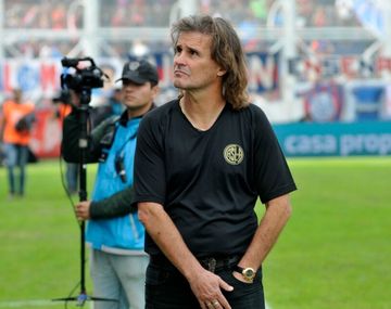 Posible sanción para el plateísta que se cruzó con Insúa en San Lorenzo