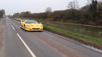 asi se hace esqui acuatico desde una ferrari asi se hace esqui acuatico desde una ferrari