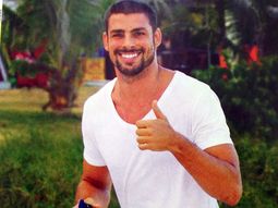 jorgito y marley, juntos: caua reymond de avenida brasil llega a la argentina jorgito y marley, juntos: caua reymond de avenida brasil llega a la argentina