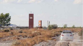 otro preso se fugo del penal de cipolletti en moto otro preso se fugo del penal de cipolletti en moto
