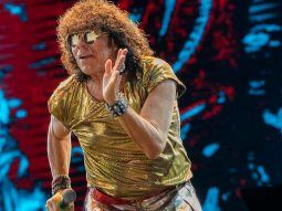 La Mona Jiménez, cantante. La Mona Jiménez, cantante.