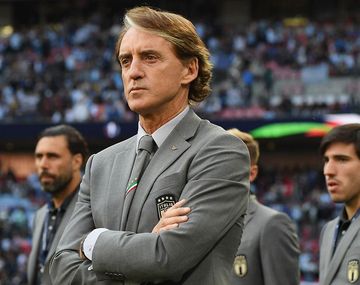 Roberto Mancini renunció como DT de la Selección de Italia